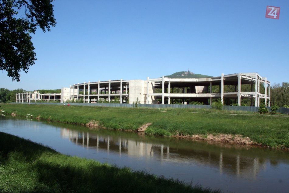 Ilustračný obrázok k článku Nové byty či obchodné centrum: Investor plánuje dostavbu skeletu City park v Nitre